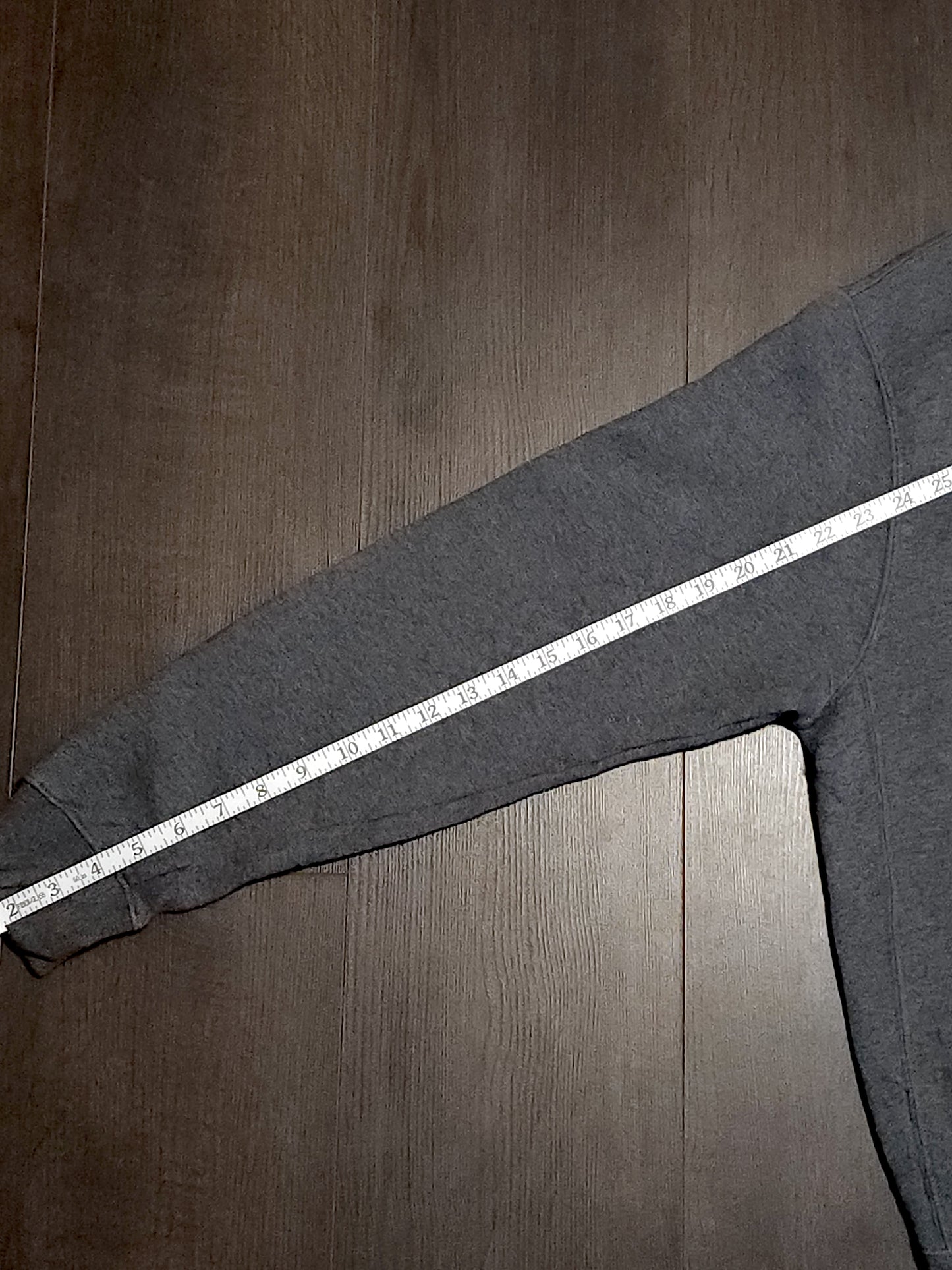 Nike Small Logo Plain Sweatshirt