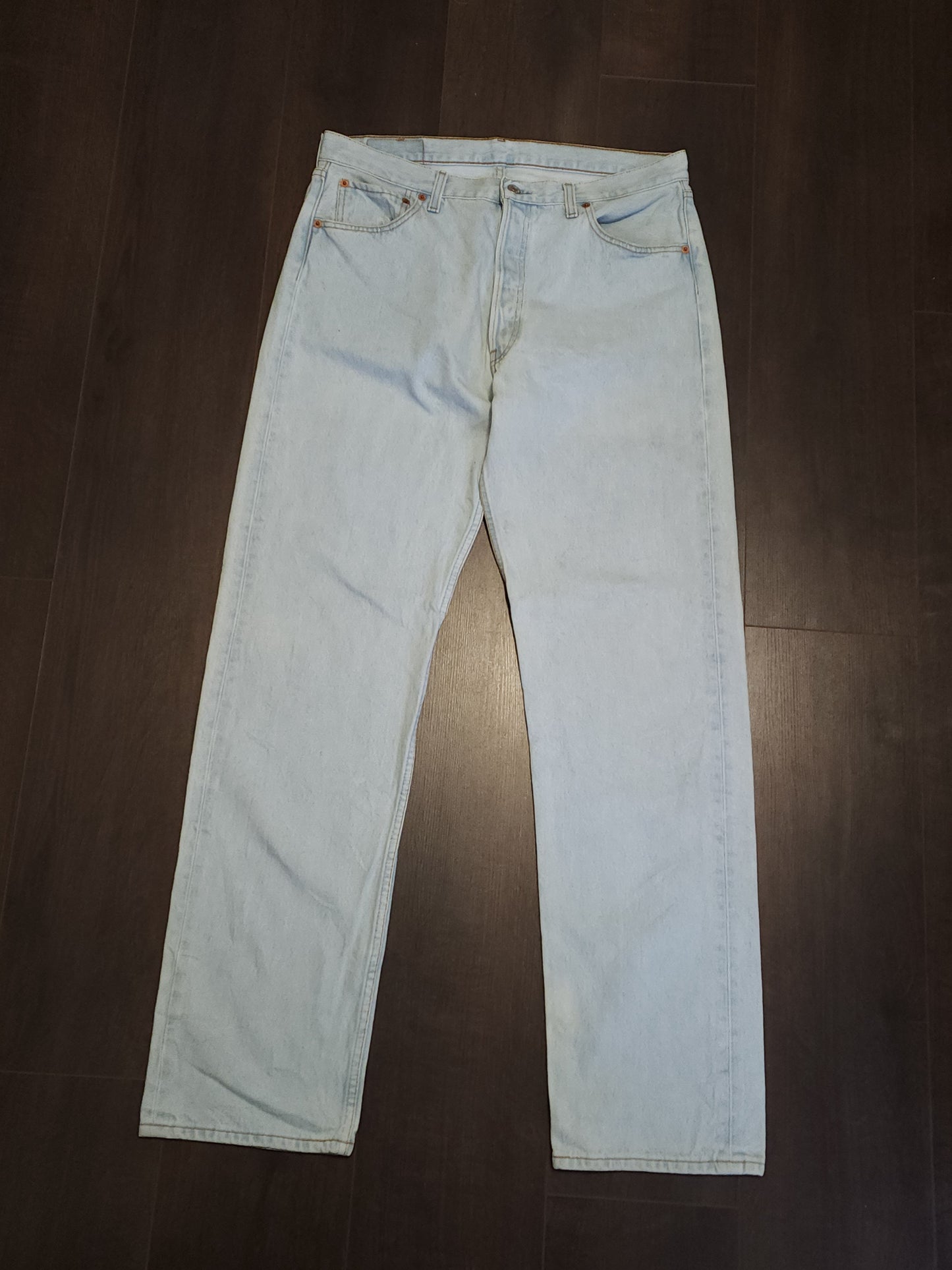 Vintage Levi's 501 W36 L34 Button Fly Straight Fit Jeans