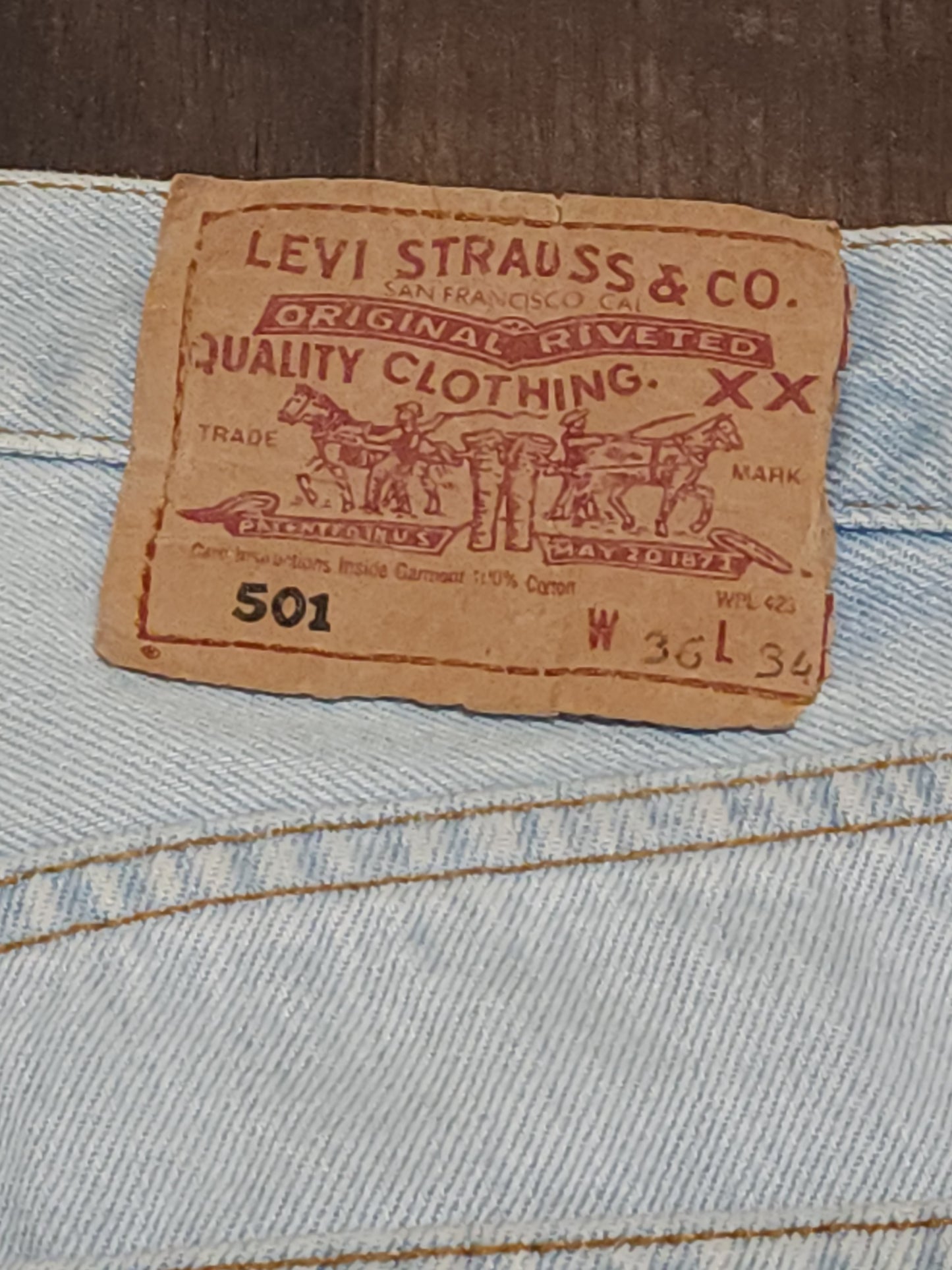 Vintage Levi's 501 W36 L34 Button Fly Straight Fit Jeans