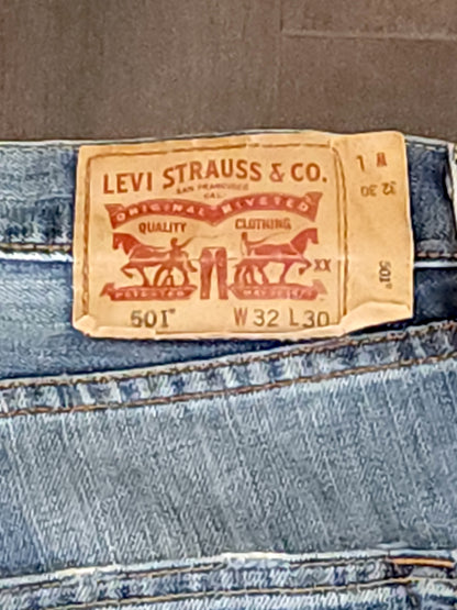 VINTAGE Levi's 501 WPL 423 Button Fly Jeans W32 L30