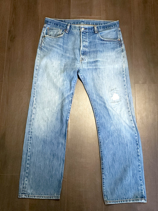 Vintage Levi’s 501 Straight Button Jeans W36 L32